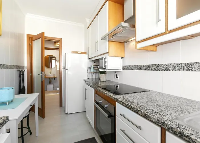 아파트 Modern Flat